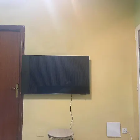 Apartment Warm Wood 1 Bedroom Sofa Bed *